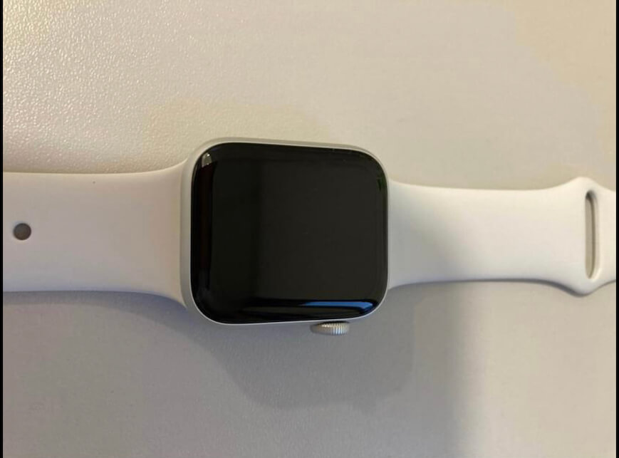 Recenze Apple Watch SE a porovnání s předchozími verzemi